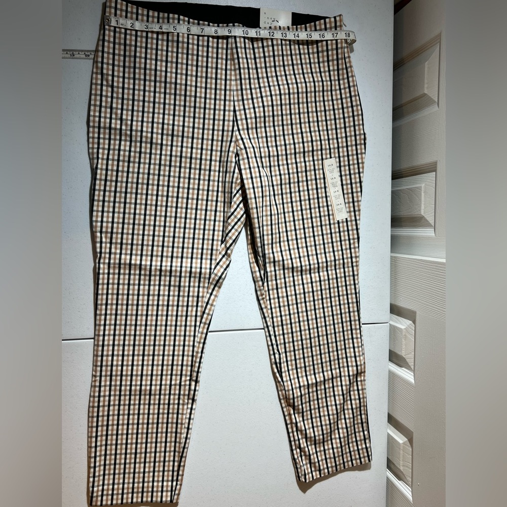 A New Day Ankle Crop Stretch pants